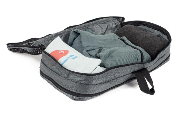 Small Laundry Packing Cube in Graphite Piscine